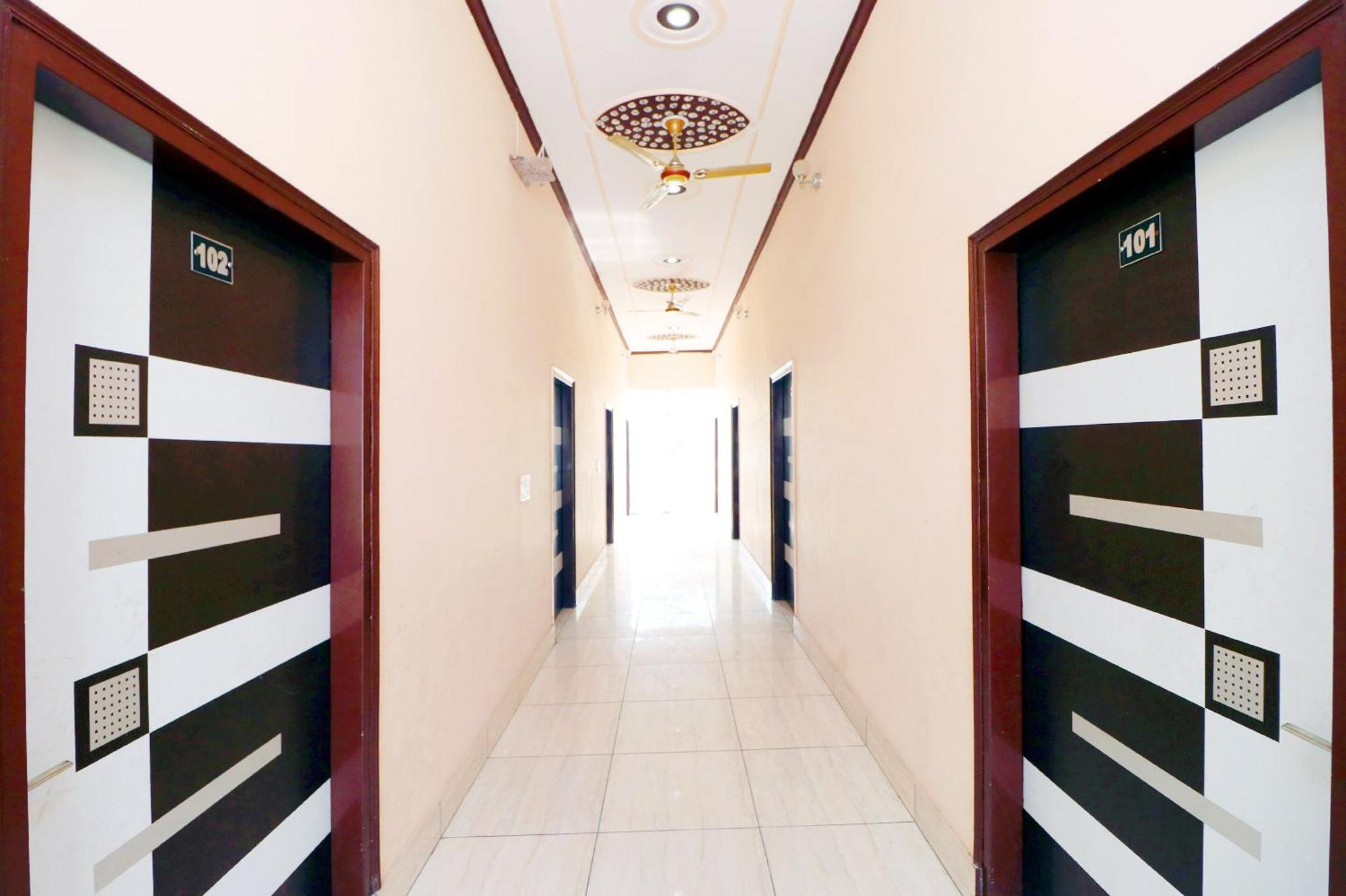 Hotel O Pushp Vatika Bhiwani Exteriör bild